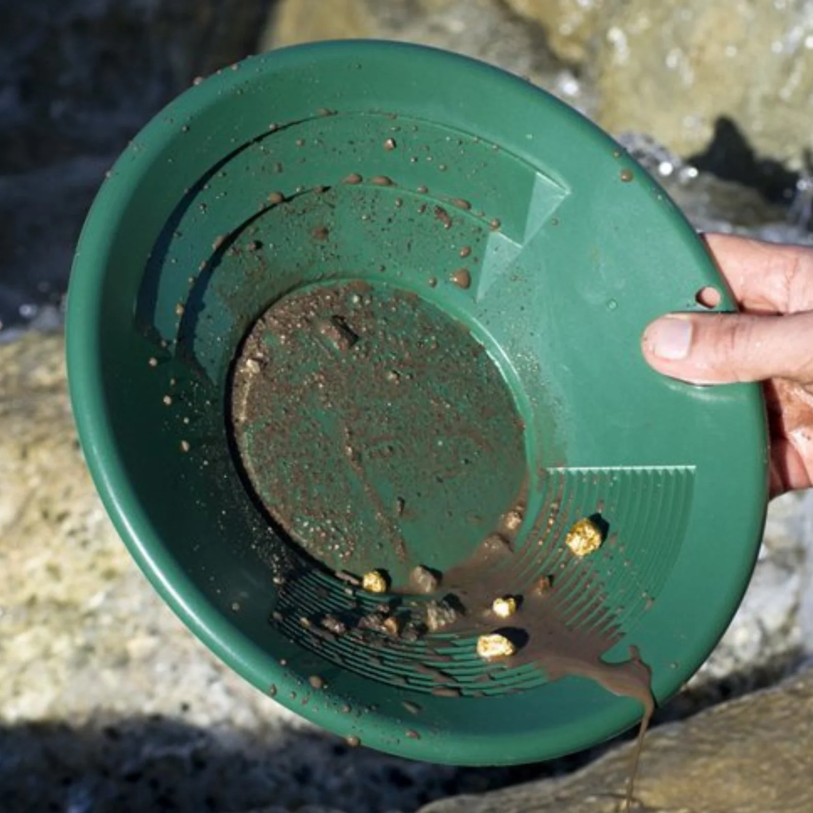 Gold Panning Kit (11 Pieces) - Image 2